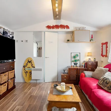 Mobilehome 5 Personnes Hébergement de vacances *