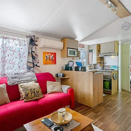 Mobilehome 5 Personnes Hébergement de vacances *